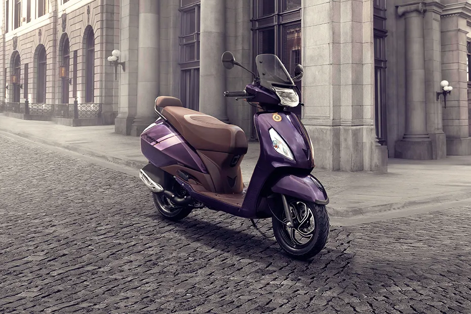 TVS Motor Jupiter Classic Edition BS VI image
